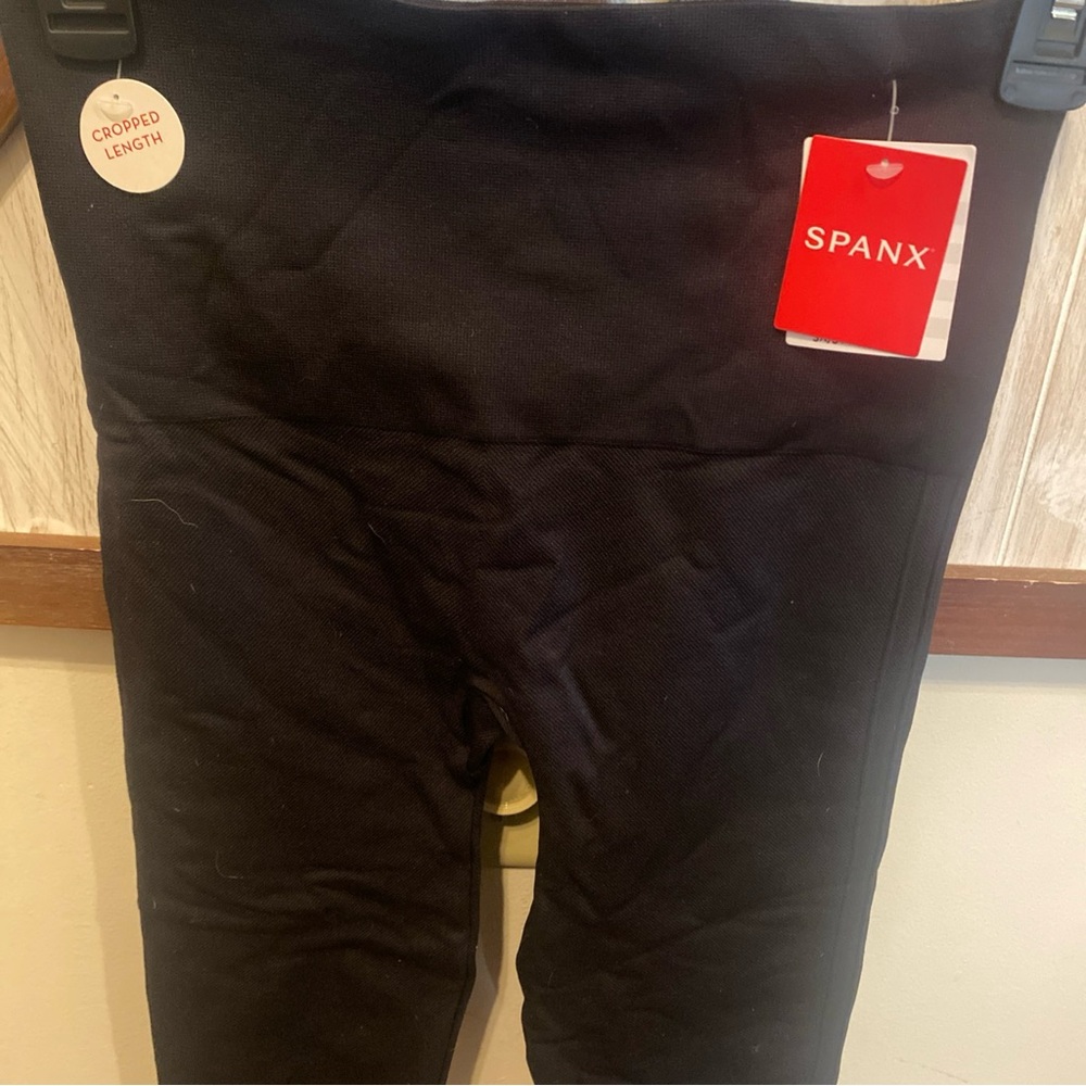 SPANX womens Black Cropped Leggings new